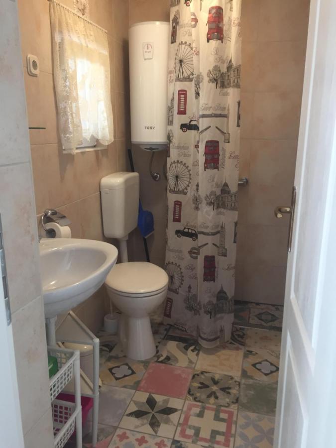 Vintage House For Rent 60M From Sea Apartman Baška Voda Kültér fotó