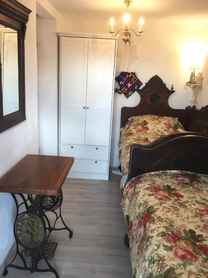 Vintage House For Rent 60M From Sea Apartman Baška Voda Kültér fotó