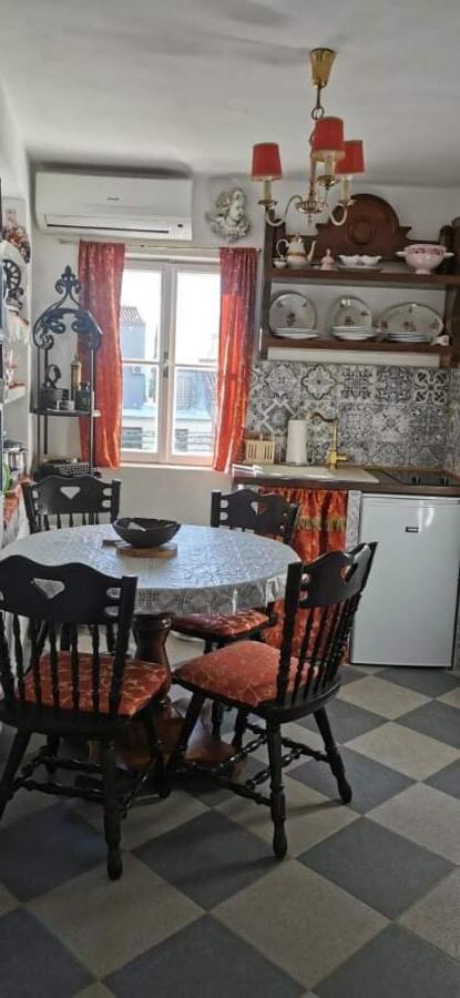 Vintage House For Rent 60M From Sea Apartman Baška Voda Kültér fotó